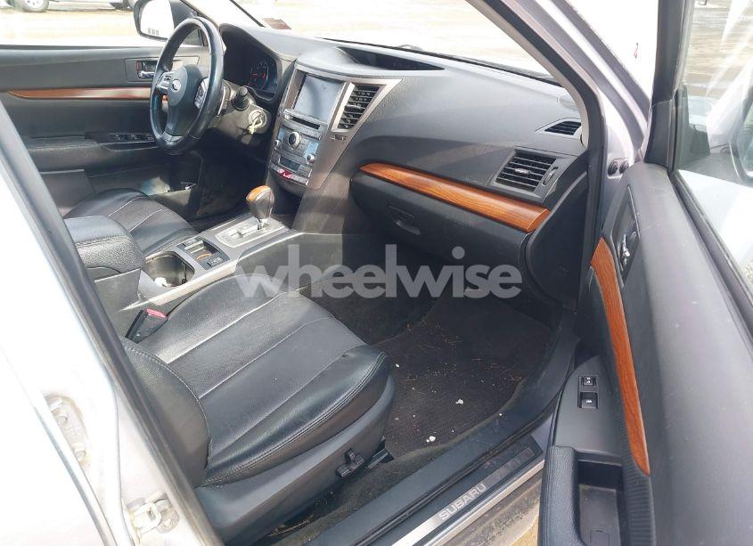 Photo 5 of 2013 Subaru Outback 2.5I LIMITED (VIN 4S4BRBLCXD3255240)