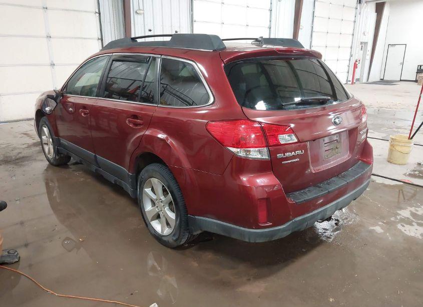 Photo 3 of 2014 Subaru Outback 2.5I LIMITED (VIN 4S4BRBMC1E3258706)