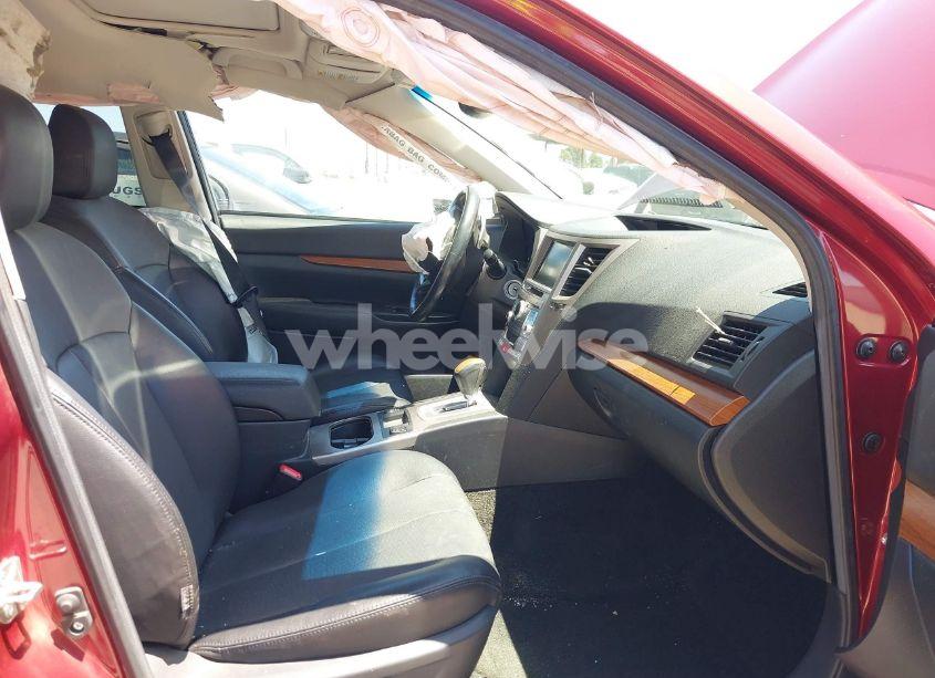 Photo 5 of 2014 Subaru Outback 2.5I LIMITED (VIN 4S4BRBMC1E3272492)