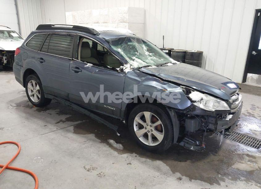 2014 Subaru Outback 2.5I LIMITED (VIN 4S4BRBMC2E3294730) main photo