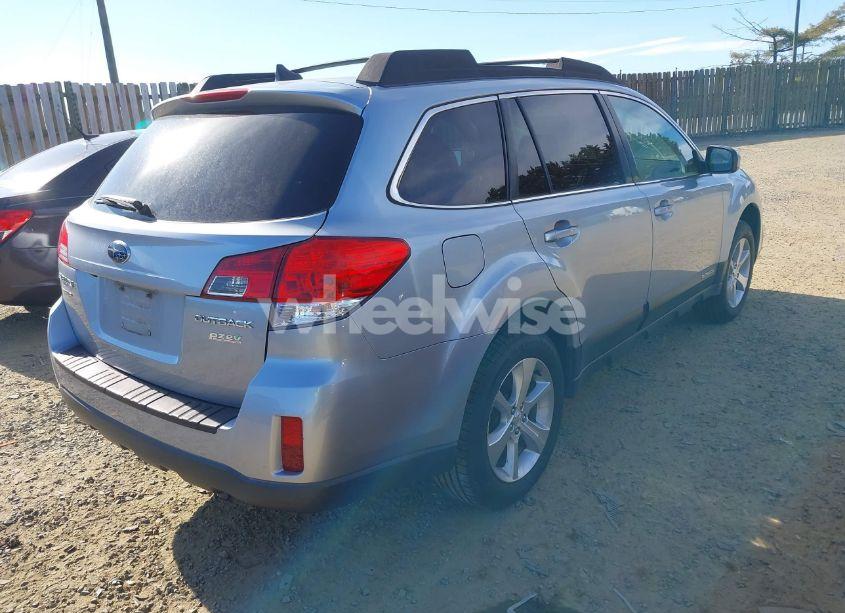 Photo 4 of 2014 Subaru Outback 2.5I LIMITED (VIN 4S4BRBMC4E3311575)