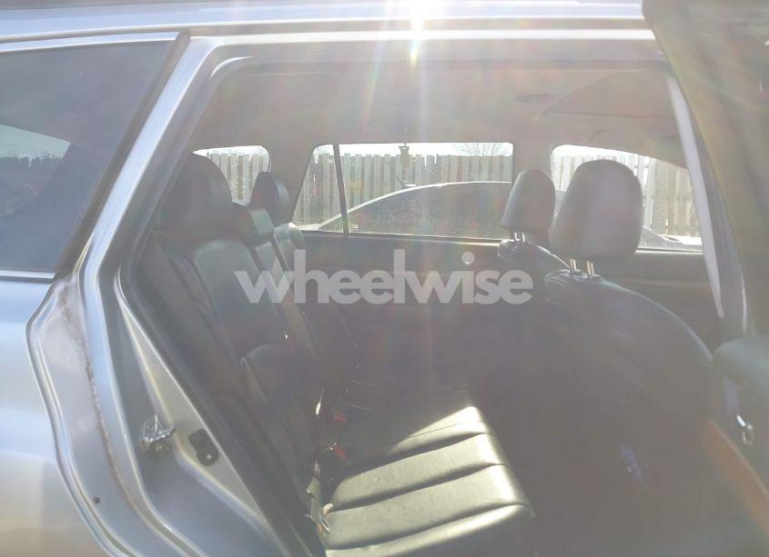 Photo 8 of 2014 Subaru Outback 2.5I LIMITED (VIN 4S4BRBMC4E3311575)