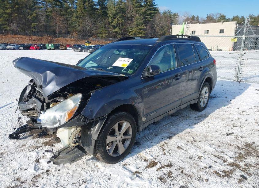 Photo 2 of 2014 Subaru Outback 2.5I LIMITED (VIN 4S4BRBMC8E3308212)