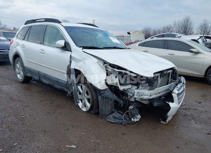 2014 Subaru Outback 2.5I LIMITED (VIN 4S4BRBMCXE3289744) main photo