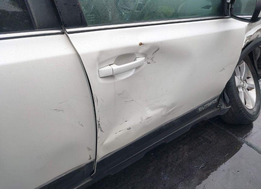 Photo 18 of 2014 Subaru Outback 2.5I LIMITED (VIN 4S4BRBNC8E3295508)