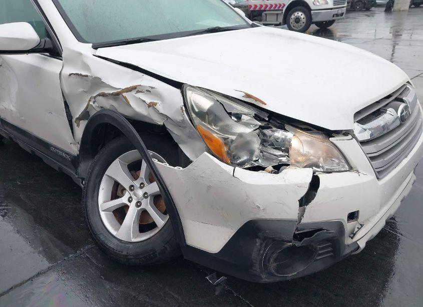 Photo 6 of 2014 Subaru Outback 2.5I LIMITED (VIN 4S4BRBNC8E3295508)