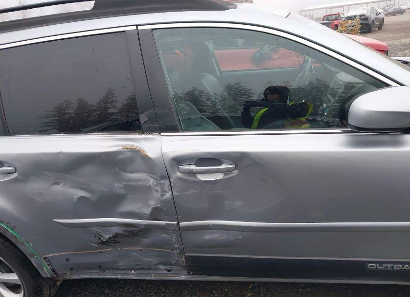 Photo 14 of 2014 Subaru Outback 2.5I LIMITED (VIN 4S4BRBNC9E3249170)