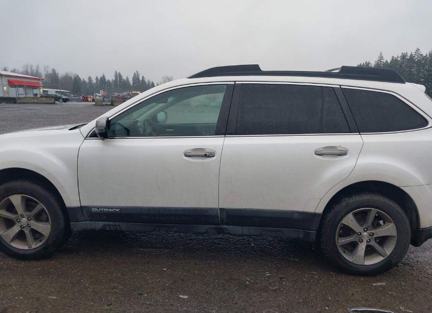 Photo 14 of 2014 Subaru Outback 2.5I LIMITED (VIN 4S4BRBPC6E3274346)