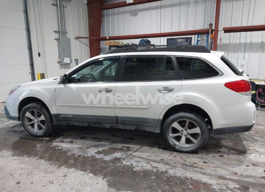 Photo 15 of 2013 Subaru Outback 2.5I LIMITED (VIN 4S4BRBSC5D3302742)