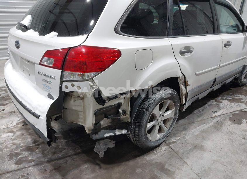 Photo 6 of 2013 Subaru Outback 2.5I LIMITED (VIN 4S4BRBSC5D3302742)