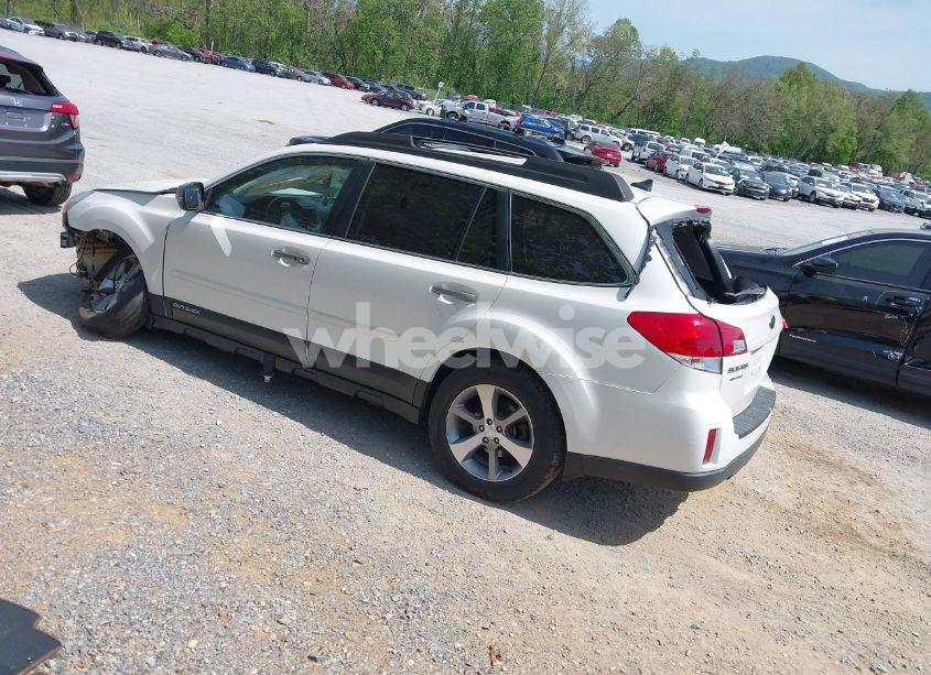 Photo 3 of 2013 Subaru Outback 2.5I LIMITED (VIN 4S4BRBSC6D3254085)