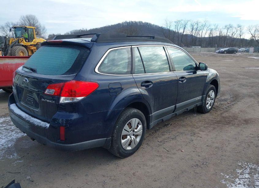 Photo 4 of 2013 Subaru Outback 2.5I (VIN 4S4BRCAC0D3261332)