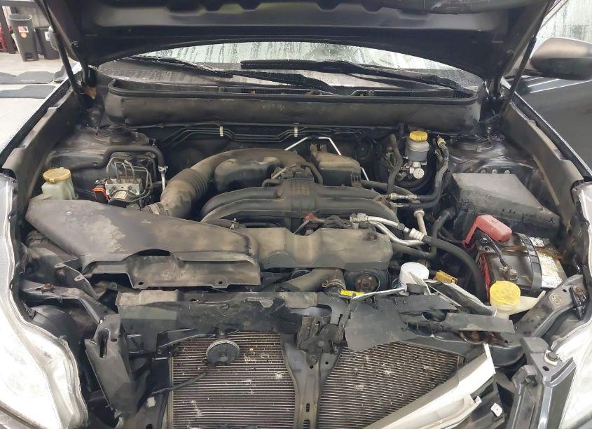 Photo 10 of 2013 Subaru Outback 2.5I (VIN 4S4BRCAC0D3276090)