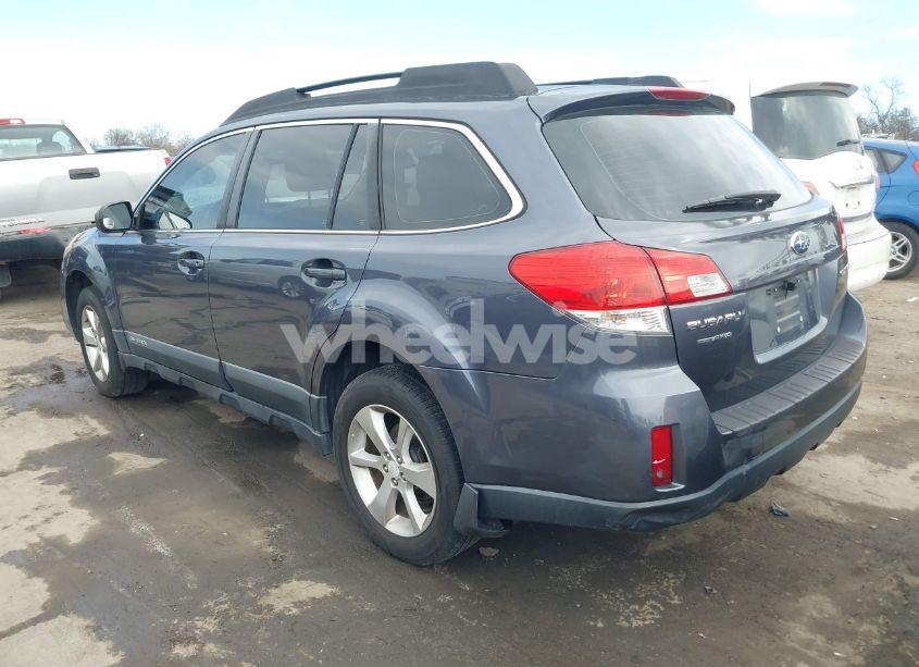 Photo 3 of 2014 Subaru Outback 2.5I (VIN 4S4BRCAC1E3299900)