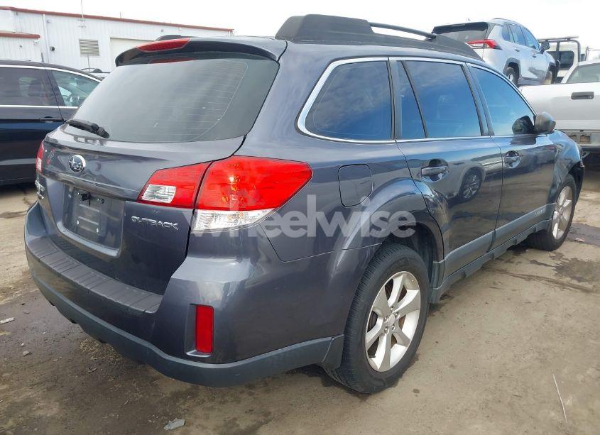 Photo 4 of 2014 Subaru Outback 2.5I (VIN 4S4BRCAC1E3299900)