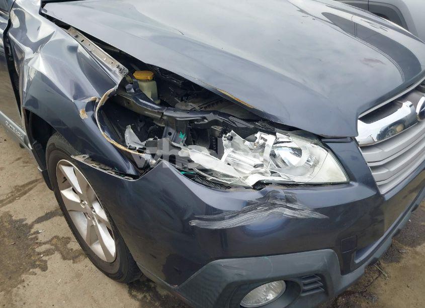 Photo 6 of 2014 Subaru Outback 2.5I (VIN 4S4BRCAC1E3299900)