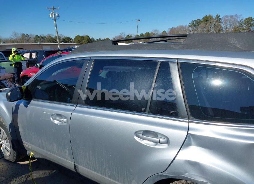 Photo 14 of 2013 Subaru Outback 2.5I (VIN 4S4BRCAC2D1222981)