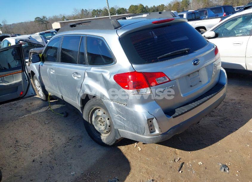 Photo 3 of 2013 Subaru Outback 2.5I (VIN 4S4BRCAC2D1222981)