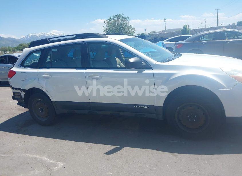 Photo 14 of 2014 Subaru Outback 2.5I (VIN 4S4BRCAC2E1243010)