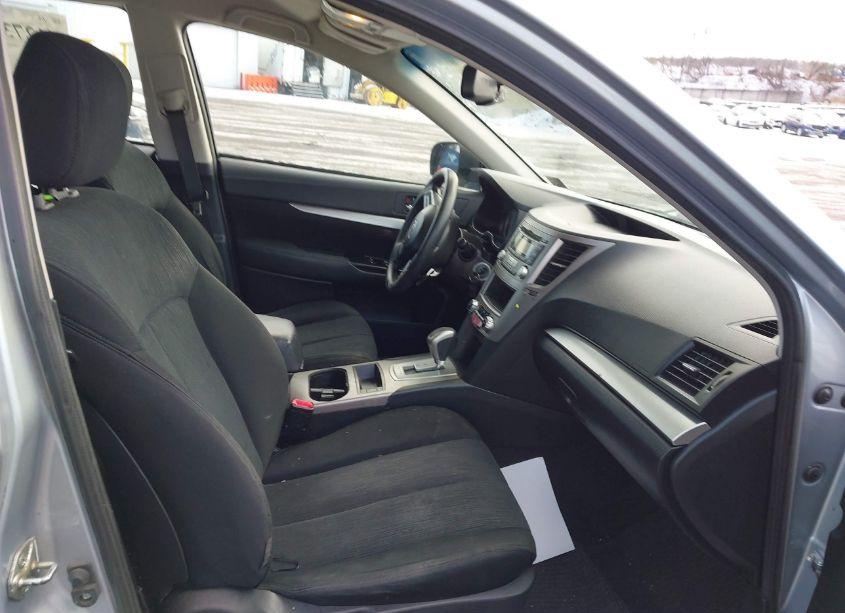 Photo 5 of 2014 Subaru Outback 2.5I (VIN 4S4BRCAC2E3292745)