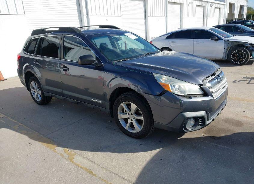 2014 Subaru Outback 2.5I (VIN 4S4BRCAC3E3284749) main photo