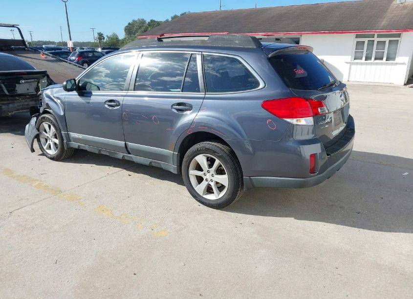 Photo 3 of 2014 Subaru Outback 2.5I (VIN 4S4BRCAC3E3284749)