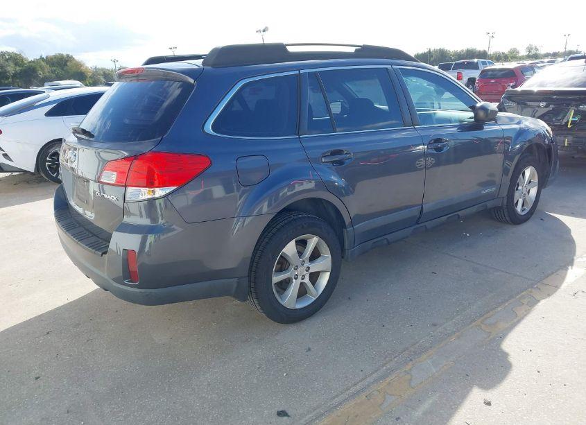 Photo 4 of 2014 Subaru Outback 2.5I (VIN 4S4BRCAC3E3284749)