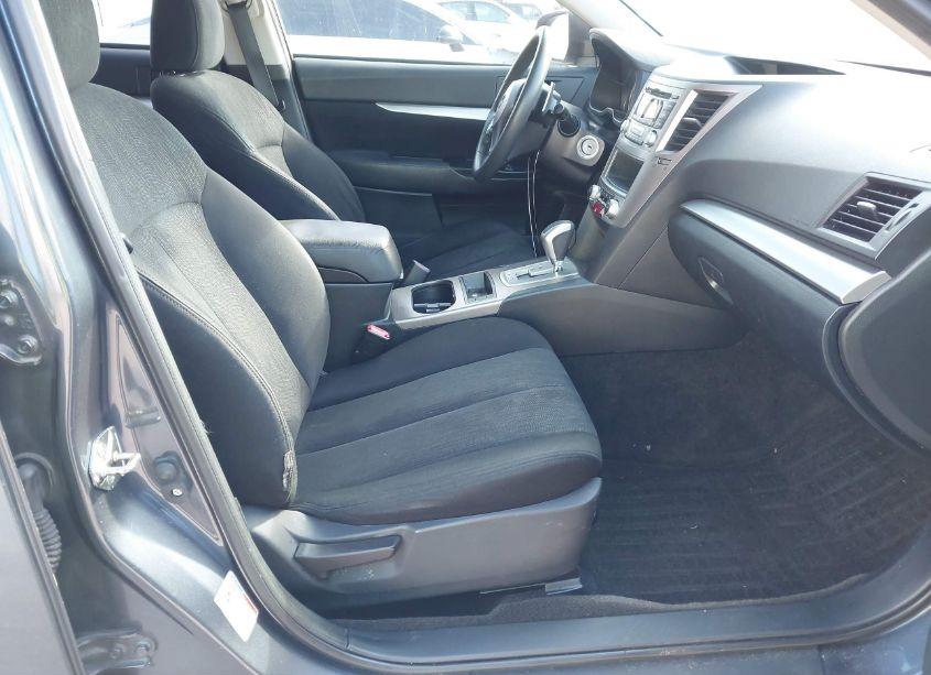 Photo 5 of 2014 Subaru Outback 2.5I (VIN 4S4BRCAC3E3284749)