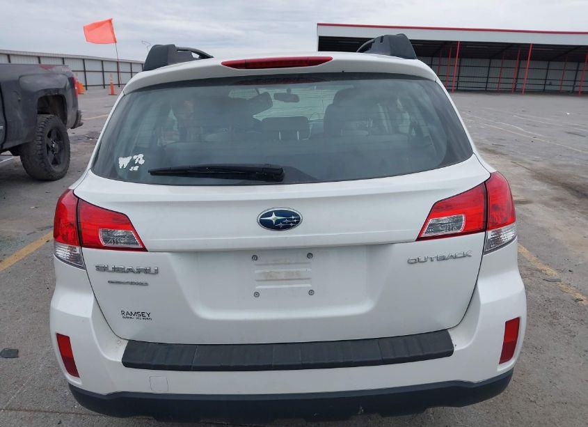 Photo 16 of 2013 Subaru Outback 2.5I (VIN 4S4BRCAC4D3312041)