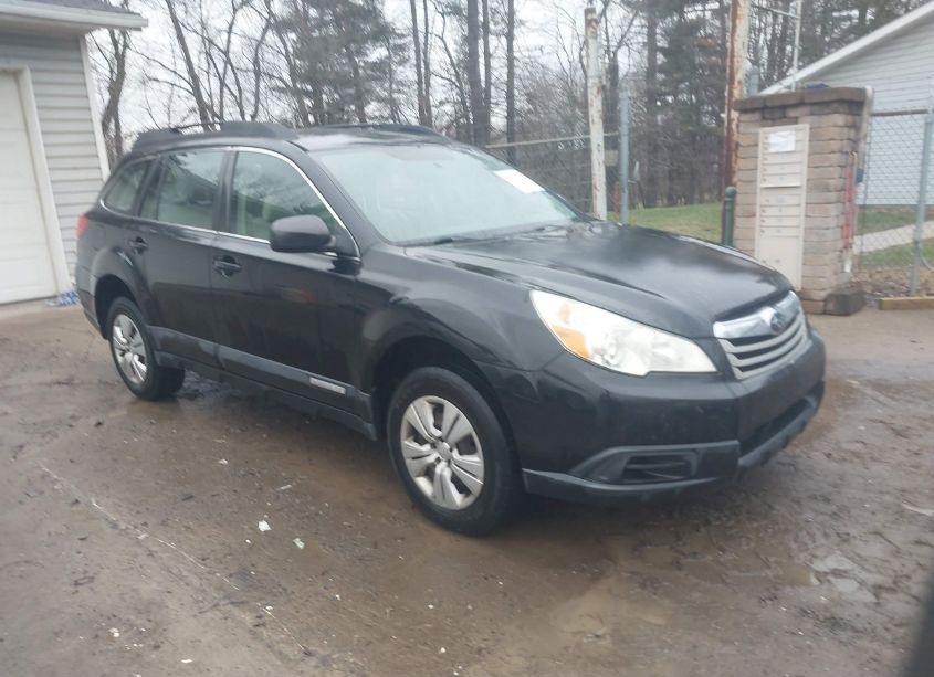 2011 Subaru Outback 2.5I (VIN 4S4BRCAC8B3320172) main photo