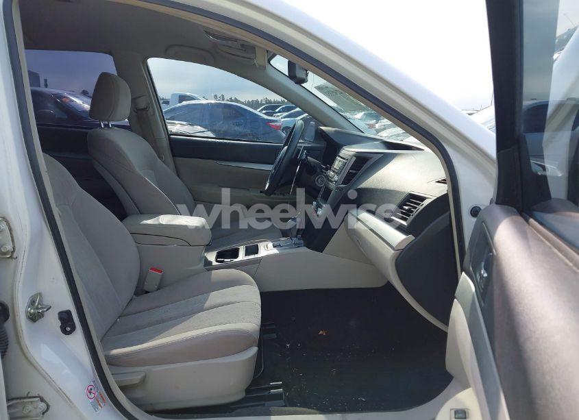 Photo 5 of 2014 Subaru Outback 2.5I (VIN 4S4BRCAC9E3270676)