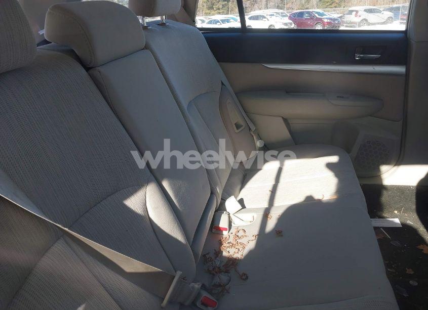 Photo 8 of 2014 Subaru Outback 2.5I (VIN 4S4BRCACXE3275143)