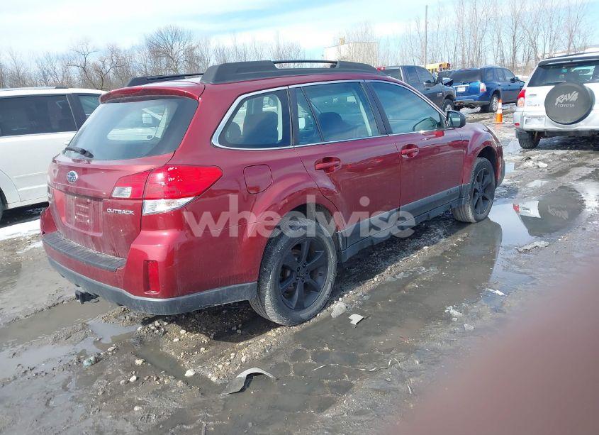 Photo 4 of 2014 Subaru Outback 2.5I (VIN 4S4BRCACXE3328164)