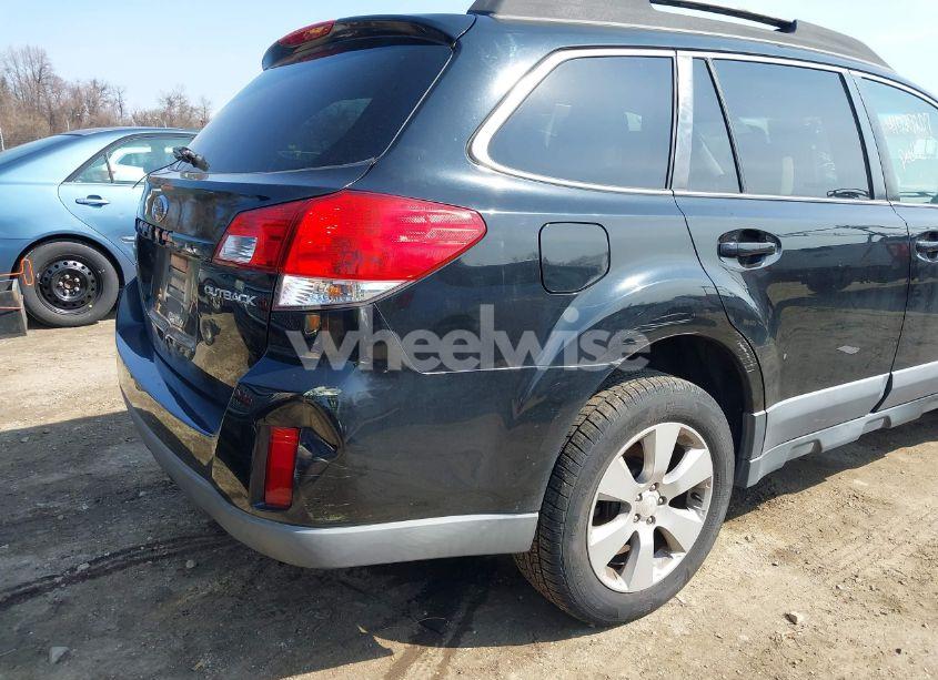 Photo 6 of 2010 Subaru Outback 2.5I PREMIUM (VIN 4S4BRCBC4A3329402)
