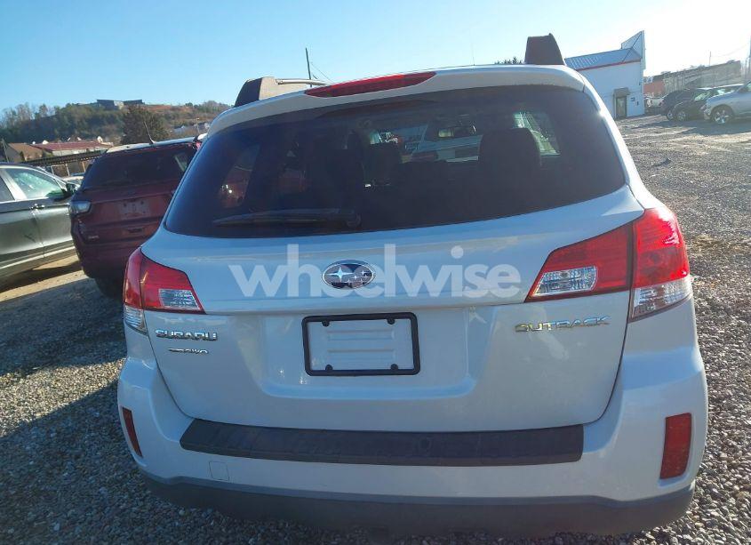 Photo 16 of 2013 Subaru Outback 2.5I PREMIUM (VIN 4S4BRCBC5D3298360)