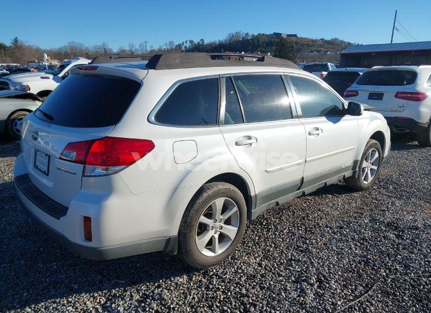 Photo 4 of 2013 Subaru Outback 2.5I PREMIUM (VIN 4S4BRCBC5D3298360)