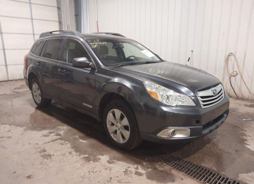 2010 Subaru Outback 2.5I PREMIUM (VIN 4S4BRCBC6A3329773) main photo