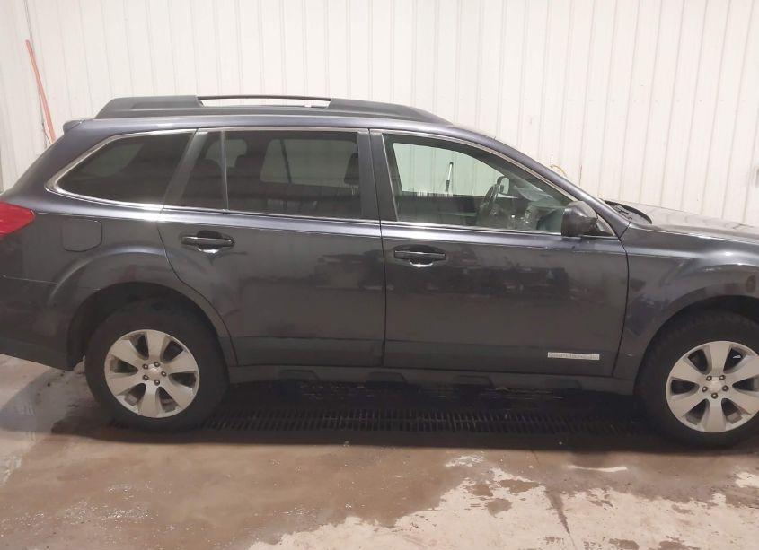 Photo 13 of 2010 Subaru Outback 2.5I PREMIUM (VIN 4S4BRCBC6A3329773)