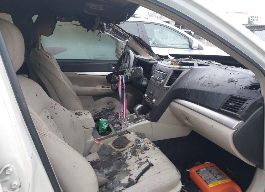 Photo 5 of 2011 Subaru Outback 2.5I PREMIUM (VIN 4S4BRCCC0B3373168)