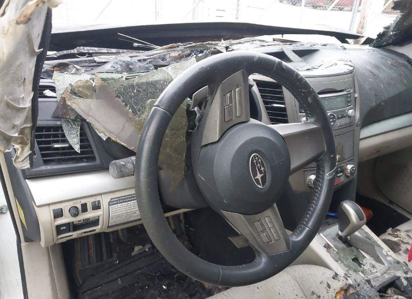 Photo 7 of 2011 Subaru Outback 2.5I PREMIUM (VIN 4S4BRCCC0B3373168)