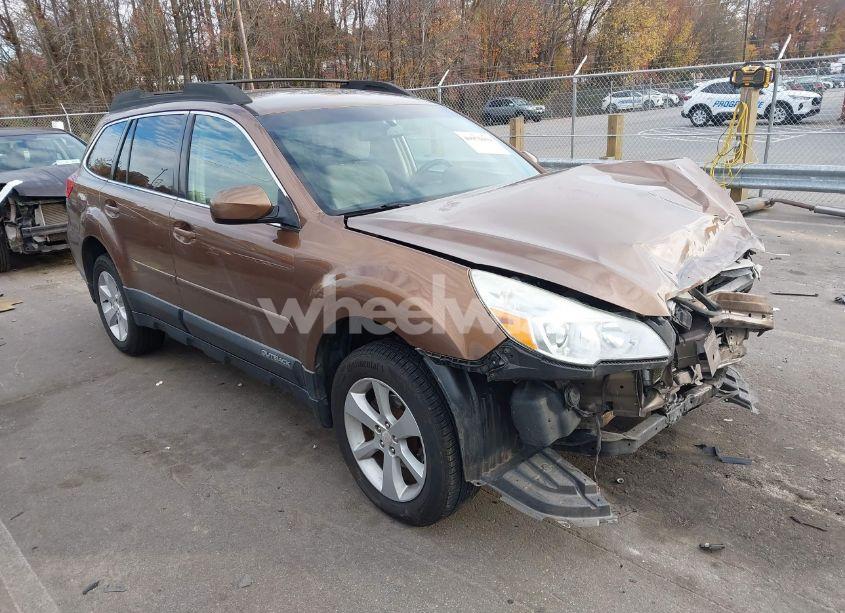 2013 Subaru Outback 2.5I PREMIUM (VIN 4S4BRCCC0D3299737) main photo