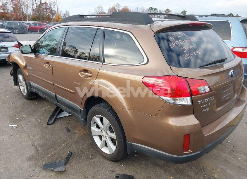 Photo 3 of 2013 Subaru Outback 2.5I PREMIUM (VIN 4S4BRCCC0D3299737)