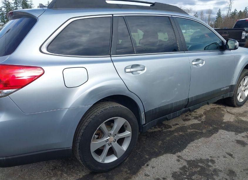 Photo 6 of 2014 Subaru Outback 2.5I PREMIUM (VIN 4S4BRCCC0E3315162)