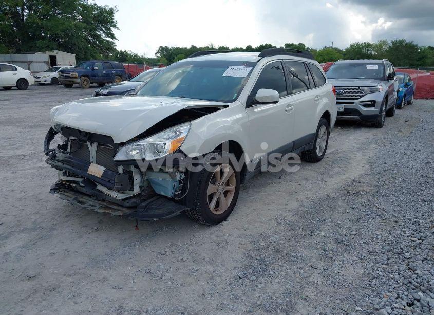 Photo 2 of 2014 Subaru Outback 2.5I PREMIUM (VIN 4S4BRCCC1E3206094)