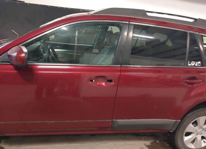 Photo 15 of 2011 Subaru Outback 2.5I PREMIUM (VIN 4S4BRCCC2B3318639)