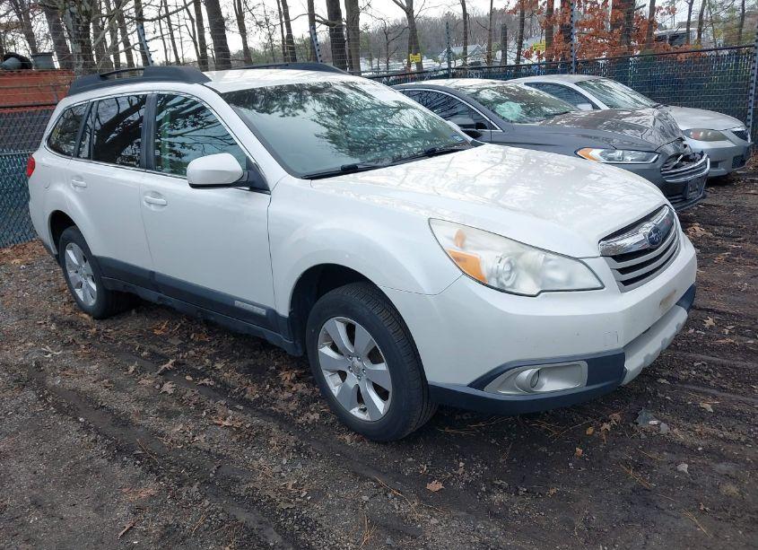 2011 Subaru Outback 2.5I PREMIUM (VIN 4S4BRCCC2B3441793) main photo
