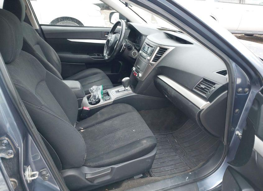 Photo 5 of 2013 Subaru Outback 2.5I PREMIUM (VIN 4S4BRCCC2D3248899)