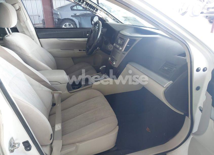 Photo 5 of 2013 Subaru Outback 2.5I PREMIUM (VIN 4S4BRCCC3D3210131)