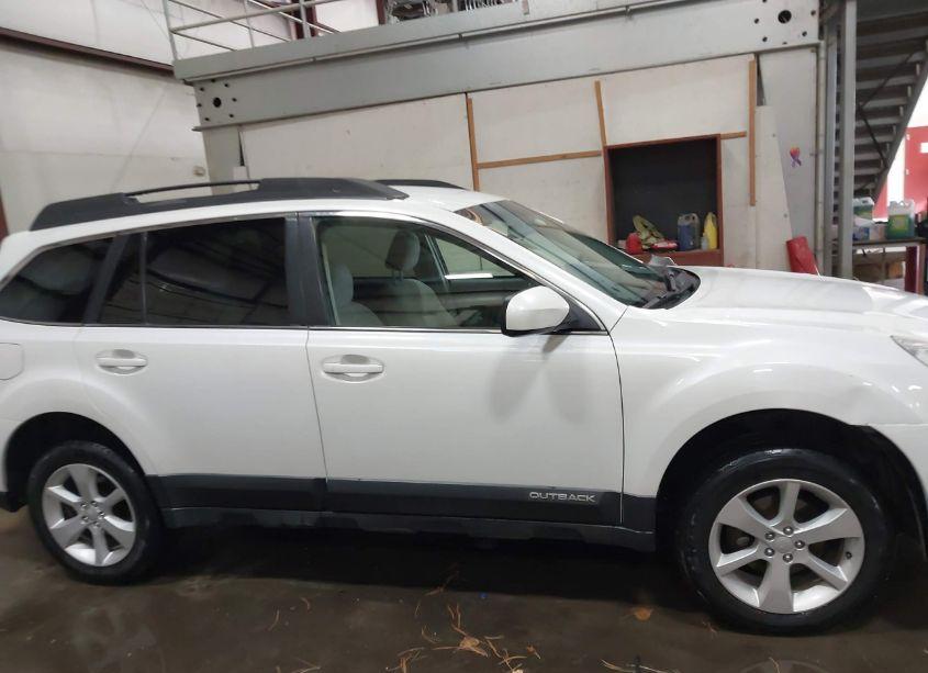 Photo 13 of 2013 Subaru Outback 2.5I PREMIUM (VIN 4S4BRCCC3D3227785)