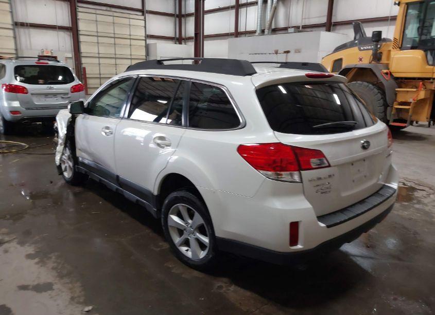 Photo 3 of 2013 Subaru Outback 2.5I PREMIUM (VIN 4S4BRCCC3D3227785)